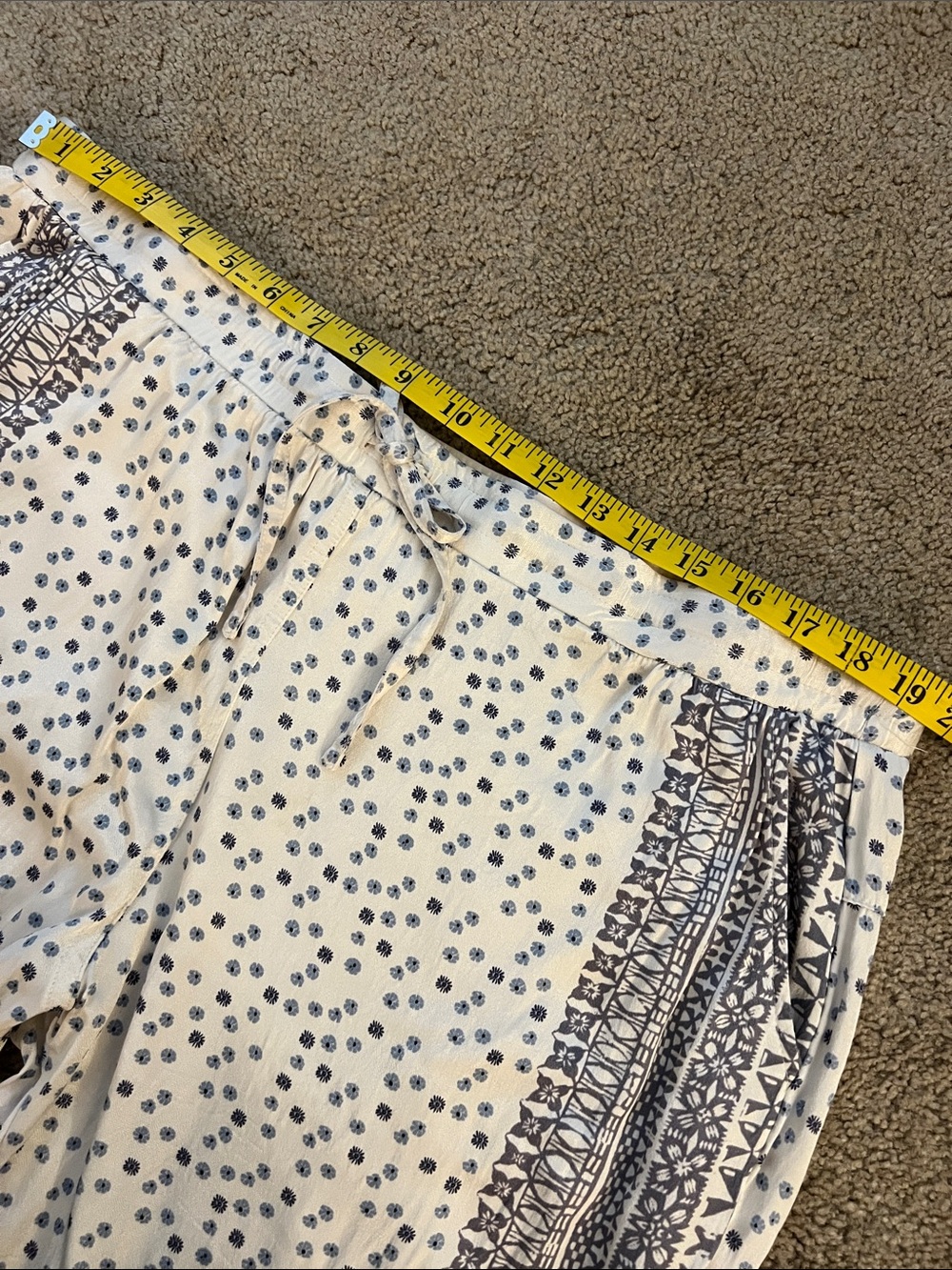 Johnny Was Mazey Satin Embroidered Cargo Jogger Pants Size XL - Picture 13 of 16